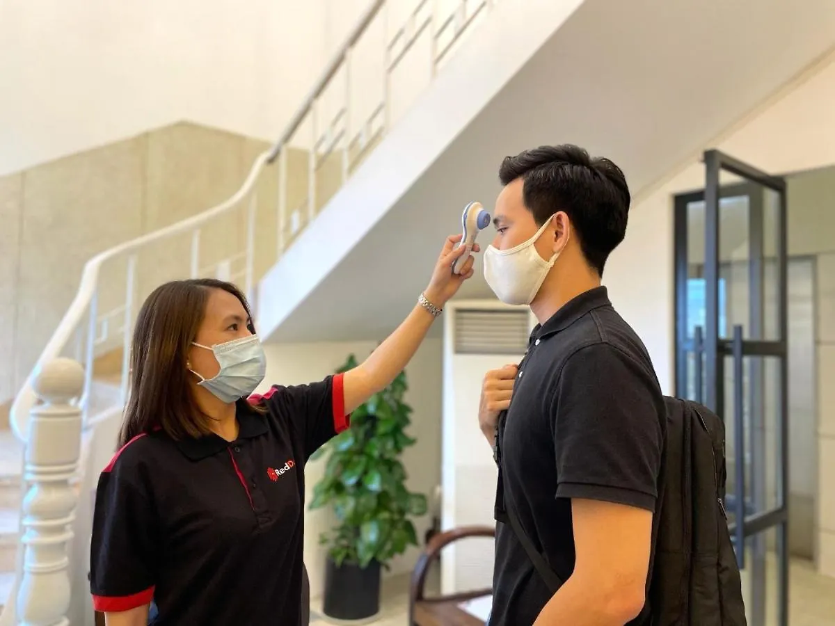 **  Reddoorz Huynh Gia Hotel Nguyen Cuu Van Ho Chi Minh-Byen Vietnam